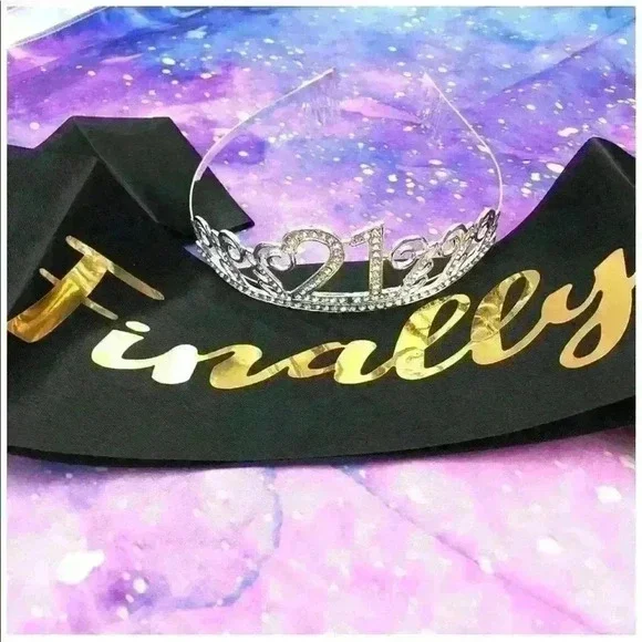 21 tiara and sash - Picture 2 of 3
